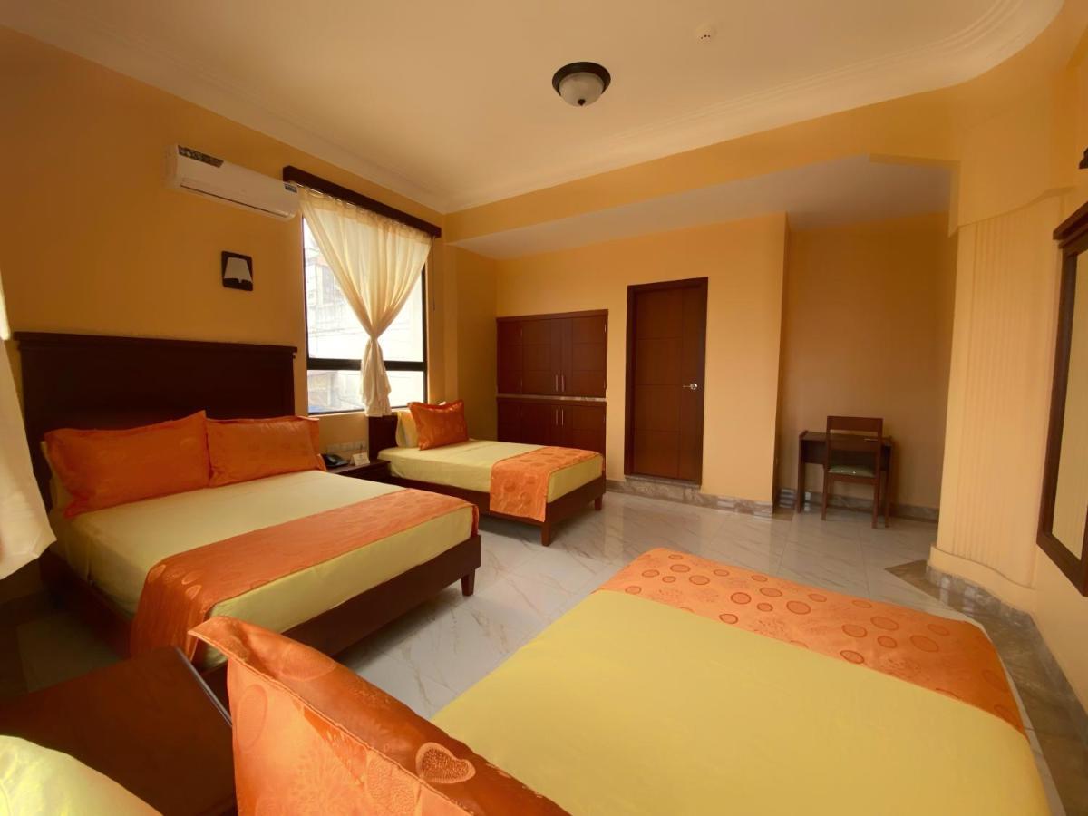 Hostal California Inn Guayaquil Exterior photo